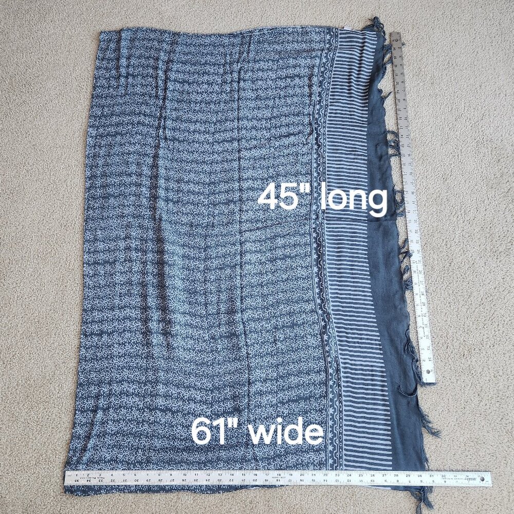 Grey sarong with fringe/beach cover up - Picture 1 of 3